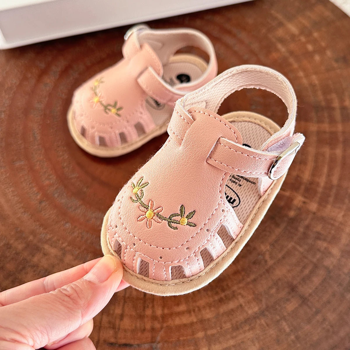 Baby Sandalen – Luchtige en Comfortabele Schoentjes voor de Zomer
