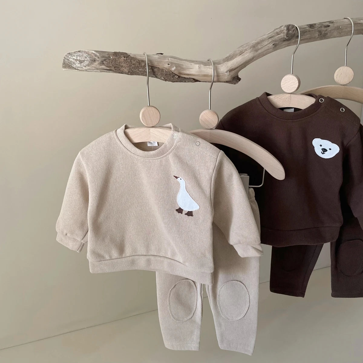 Schattige Baby Kledingset met Gans en Beer Print – Perfect voor Herfst en Lente