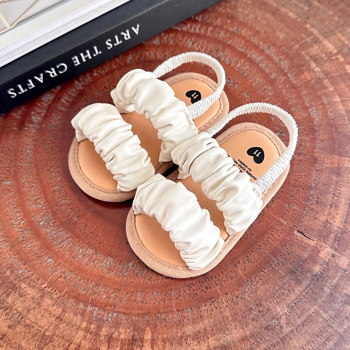 Schattige Babysandalen – Zacht & Stijlvol voor Zomerse Dagen